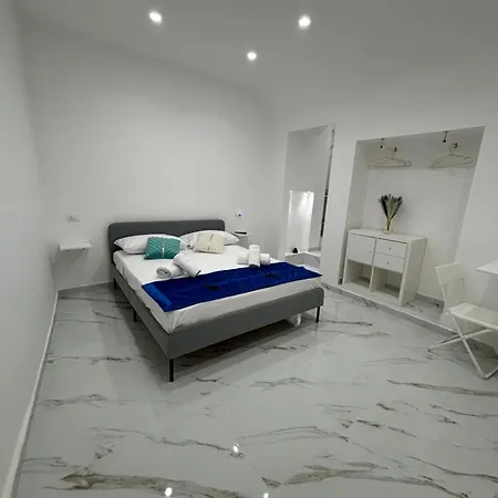 Sanfeliceguestroom 3* Nápoly