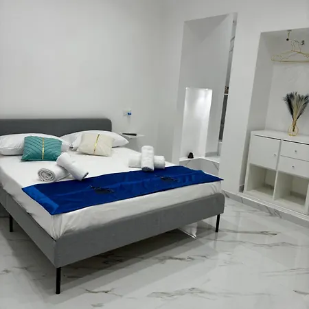 Sanfeliceguestroom 3*